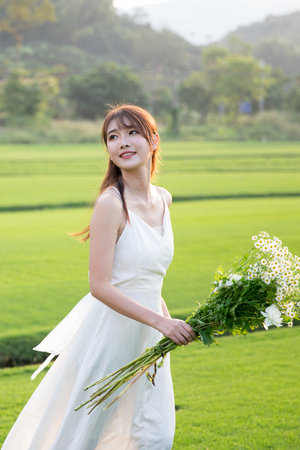 极品美女的粉嫩泬10P图片